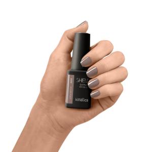 Vernis semi-permanent Quiet Confidence 15ml #610