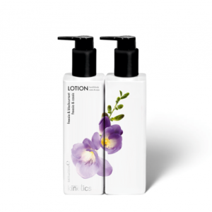  Lotion Black Currant & Freesia 250ml (Cassis et Freesia)